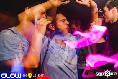 Glow & Smile นำเสนอ Reichelt และ Raycoux Live — photo 49