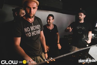 Glow & Smile นำเสนอ Reichelt และ Raycoux Live — photo 59