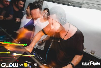 Glow & Smile นำเสนอ Reichelt และ Raycoux Live — photo 83