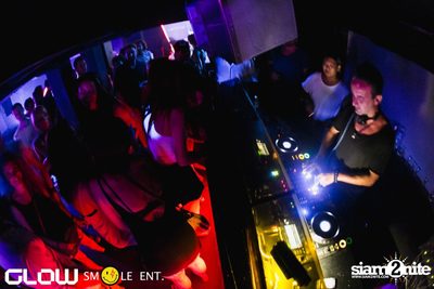 Glow & Smile นำเสนอ Reichelt และ Raycoux Live — photo 86