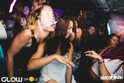 Glow & Smile นำเสนอ Reichelt และ Raycoux Live — photo 87