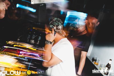 Glow & Smile นำเสนอ Reichelt และ Raycoux Live — photo 113