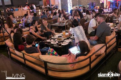 The Living Bistro & Bar pres. Singto Numchok & Two Popetorn — photo 9