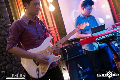 The Living Bistro & Bar pres. Singto Numchok & Two Popetorn — photo 15