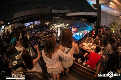 The Living Bistro & Bar pres. Singto Numchok & Two Popetorn — photo 48