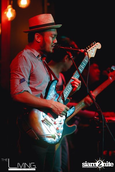 The Living Bistro & Bar pres. Singto Numchok & Two Popetorn — photo 67