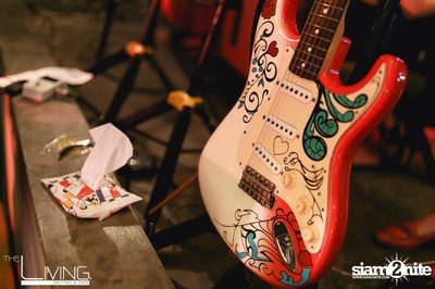 The Living Bistro & Bar pres. Singto Numchok & Two Popetorn — photo 71