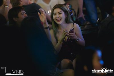 The Living Bistro & Bar pres. Singto Numchok & Two Popetorn — photo 92