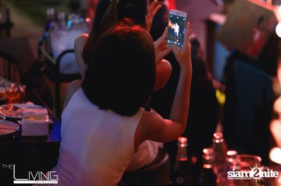 The Living Bistro & Bar pres. Singto Numchok & Two Popetorn — photo 93