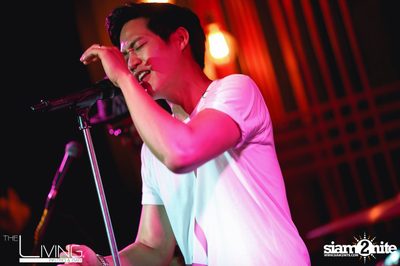 The Living Bistro & Bar pres. Singto Numchok & Two Popetorn — photo 95