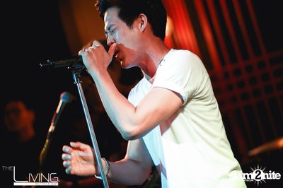 The Living Bistro & Bar pres. Singto Numchok & Two Popetorn — photo 97