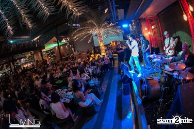 The Living Bistro & Bar pres. Singto Numchok & Two Popetorn — photo 103