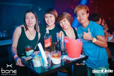 Cocktail Live Concert ที่ โบน คลับ, พัทยาเหนือ — photo 12