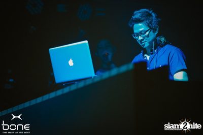 Cocktail Live Concert ที่ โบน คลับ, พัทยาเหนือ — photo 27