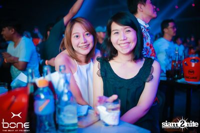 Cocktail Live Concert ที่ โบน คลับ, พัทยาเหนือ — photo 63