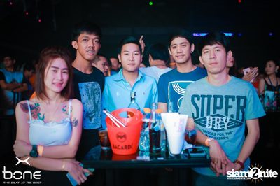 Cocktail Live Concert ที่ โบน คลับ, พัทยาเหนือ — photo 64