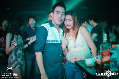 Cocktail Live Concert ที่ โบน คลับ, พัทยาเหนือ — photo 93