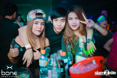 Cocktail Live Concert ที่ โบน คลับ, พัทยาเหนือ — photo 99