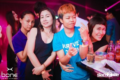 Cocktail Live Concert ที่ โบน คลับ, พัทยาเหนือ — photo 102