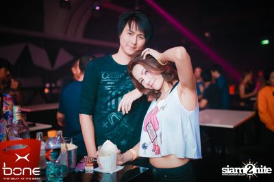 Cocktail Live Concert ที่ โบน คลับ, พัทยาเหนือ — photo 104