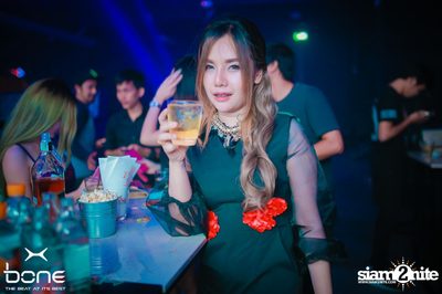 Cocktail Live Concert ที่ โบน คลับ, พัทยาเหนือ — photo 110