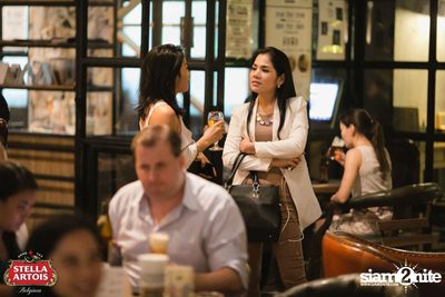 Stella Artois นำเสนอ Pour It Your Self ที่ ฮอบส์ เดอะ เพลย์ เฮ้าส์ — photo 16
