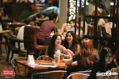 Stella Artois นำเสนอ Pour It Your Self ที่ ฮอบส์ เดอะ เพลย์ เฮ้าส์ — photo 26