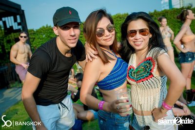 So Pool Party ที่ เดอะ วอเตอร์ คลับ โรงแรมโซฟิเทล โซ — photo 3