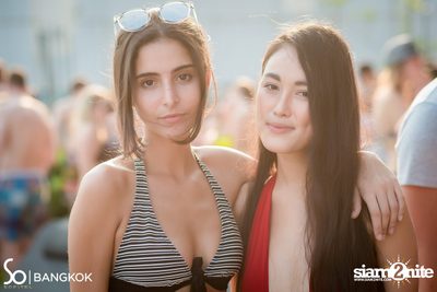 So Pool Party ที่ เดอะ วอเตอร์ คลับ โรงแรมโซฟิเทล โซ — photo 4
