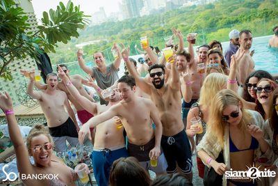 So Pool Party ที่ เดอะ วอเตอร์ คลับ โรงแรมโซฟิเทล โซ — photo 30
