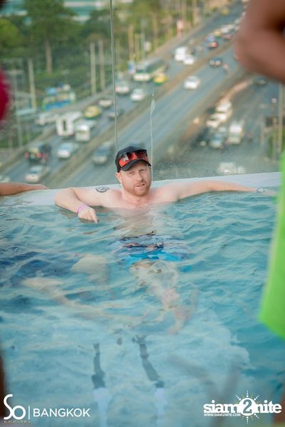 So Pool Party ที่ เดอะ วอเตอร์ คลับ โรงแรมโซฟิเทล โซ — photo 59