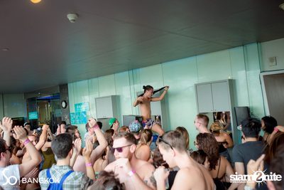 So Pool Party ที่ เดอะ วอเตอร์ คลับ โรงแรมโซฟิเทล โซ — photo 97
