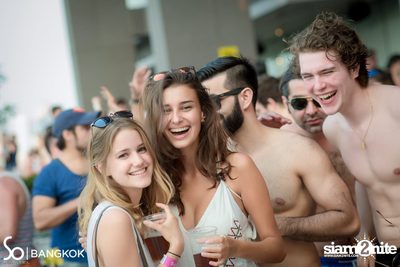 So Pool Party ที่ เดอะ วอเตอร์ คลับ โรงแรมโซฟิเทล โซ — photo 102