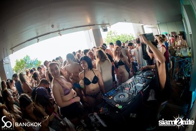 So Pool Party ที่ เดอะ วอเตอร์ คลับ โรงแรมโซฟิเทล โซ — photo 122