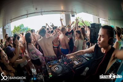 So Pool Party ที่ เดอะ วอเตอร์ คลับ โรงแรมโซฟิเทล โซ — photo 126