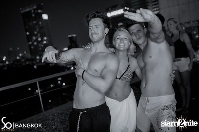 So Pool Party ที่ เดอะ วอเตอร์ คลับ โรงแรมโซฟิเทล โซ — photo 163