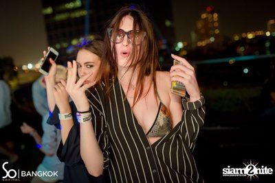 So Pool Party ที่ เดอะ วอเตอร์ คลับ โรงแรมโซฟิเทล โซ — photo 173
