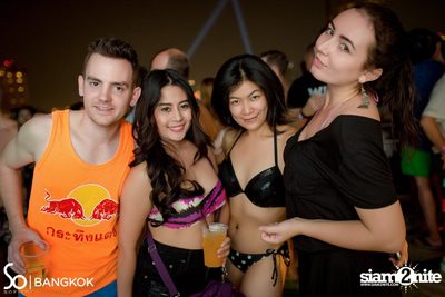So Pool Party ที่ เดอะ วอเตอร์ คลับ โรงแรมโซฟิเทล โซ — photo 193