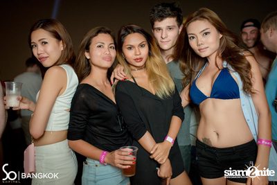 So Pool Party ที่ เดอะ วอเตอร์ คลับ โรงแรมโซฟิเทล โซ — photo 194