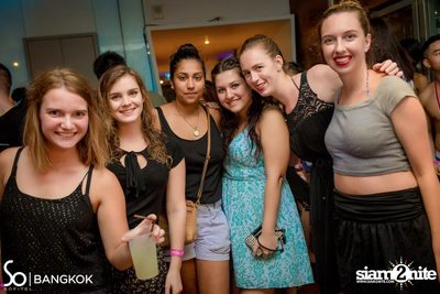 So Pool Party ที่ เดอะ วอเตอร์ คลับ โรงแรมโซฟิเทล โซ — photo 222