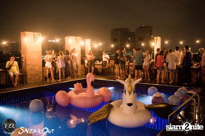 Sneakout presents Beach Wear Pool and Foam Party — photo 3