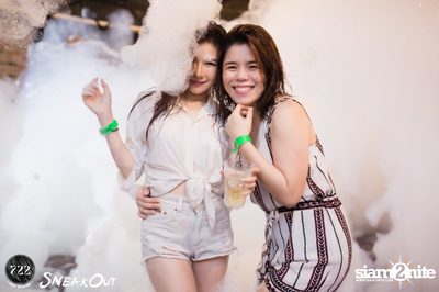Sneakout presents Beach Wear Pool and Foam Party — photo 42