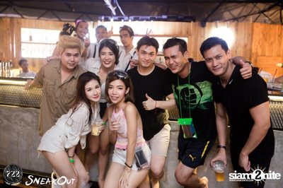 Sneakout presents Beach Wear Pool and Foam Party — photo 46