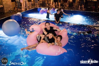 Sneakout presents Beach Wear Pool and Foam Party — photo 91