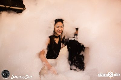 Sneakout presents Beach Wear Pool and Foam Party — photo 138