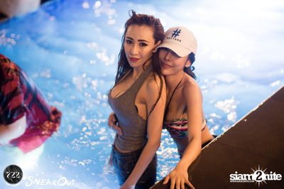 Sneakout presents Beach Wear Pool and Foam Party — photo 144