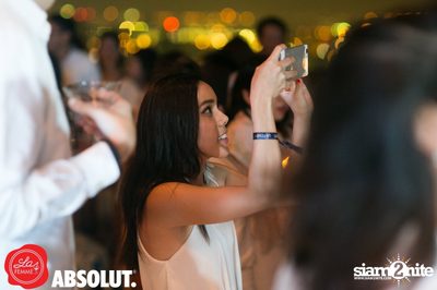 Cleo X Absolut La Femme Party นำเสนอ White Party ที่ Octave — photo 102