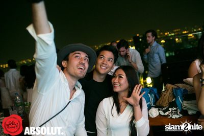 Cleo X Absolut La Femme Party นำเสนอ White Party ที่ Octave — photo 147