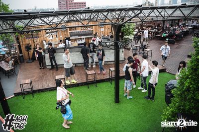 Hashtag Present Summer Pool Party at 722 Craft Experience — photo 1