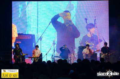Singha S-treet กับ Flure ที่ เซ็นทรัลเฟสติวัล เขียงใหม่ — photo 153